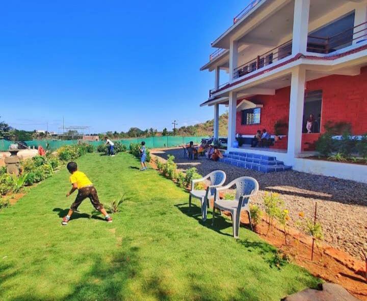 Sunshine Sea View Hotel Alībāg Exterior foto