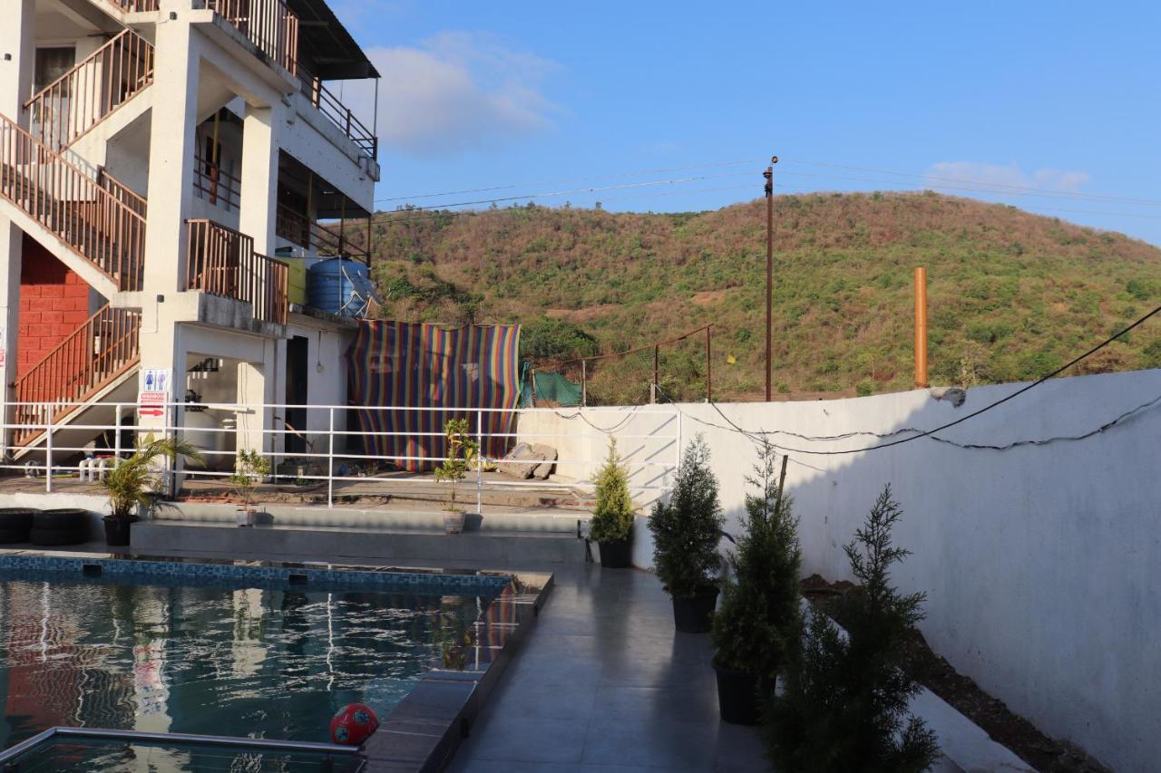 Sunshine Sea View Hotel Alībāg Exterior foto